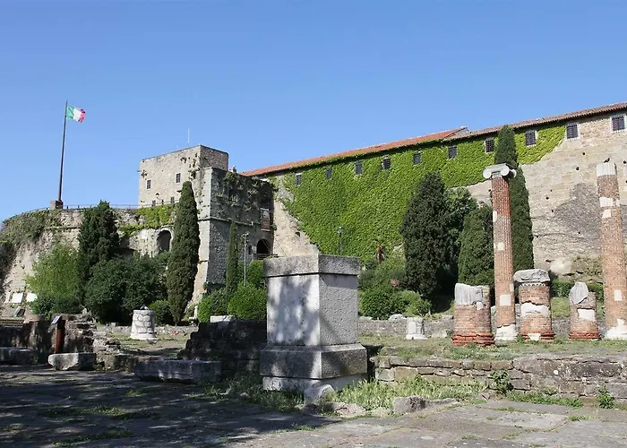 Tergeste Готель